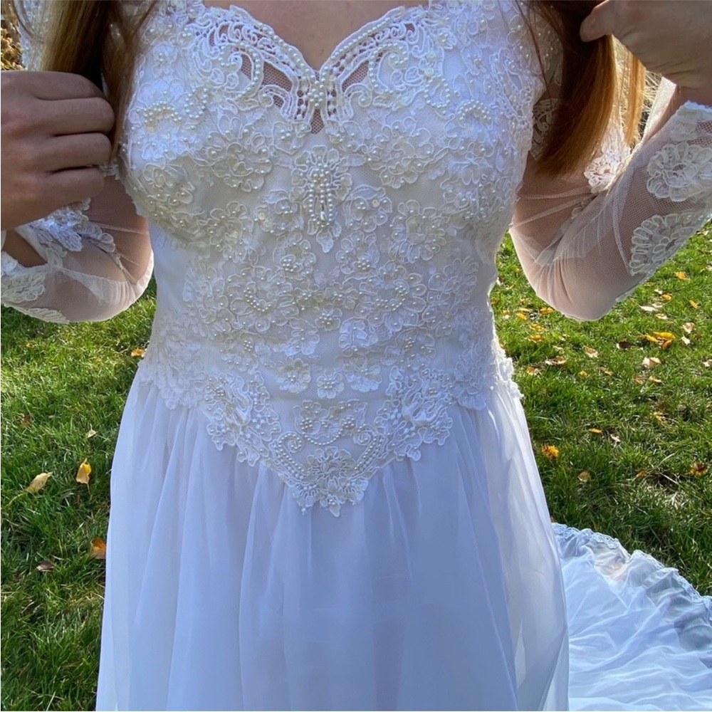 Vintage Wedding Dress Lace Sleeve 1970’s - Picture 6 of 12